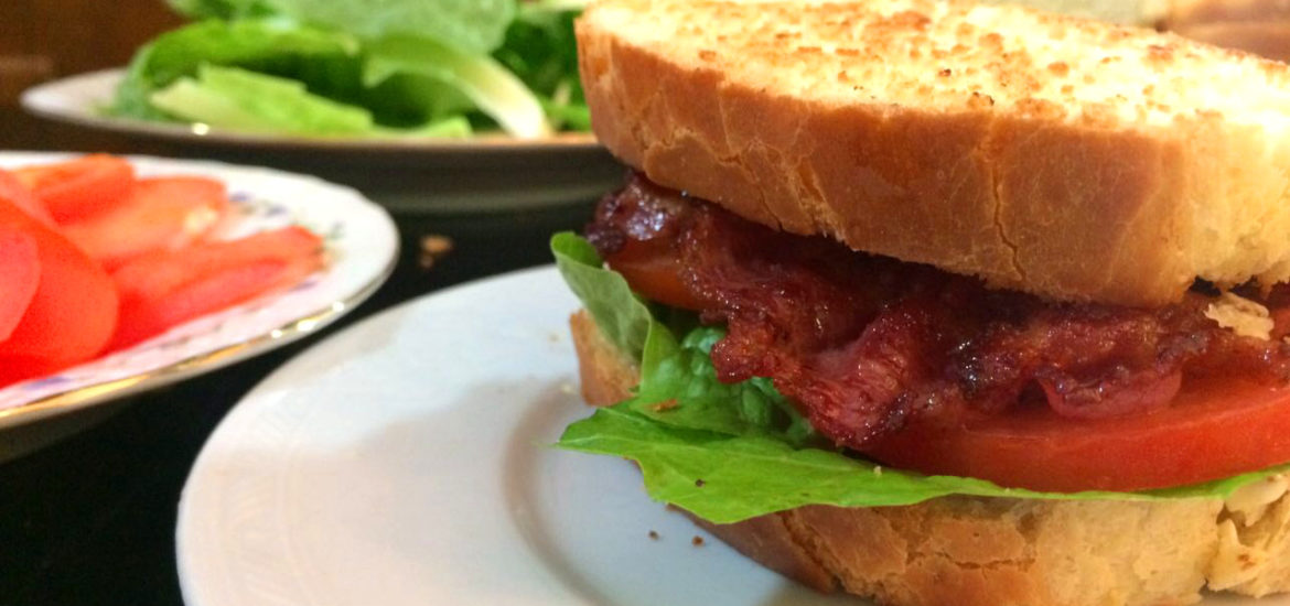 BLT sandwich closeup2